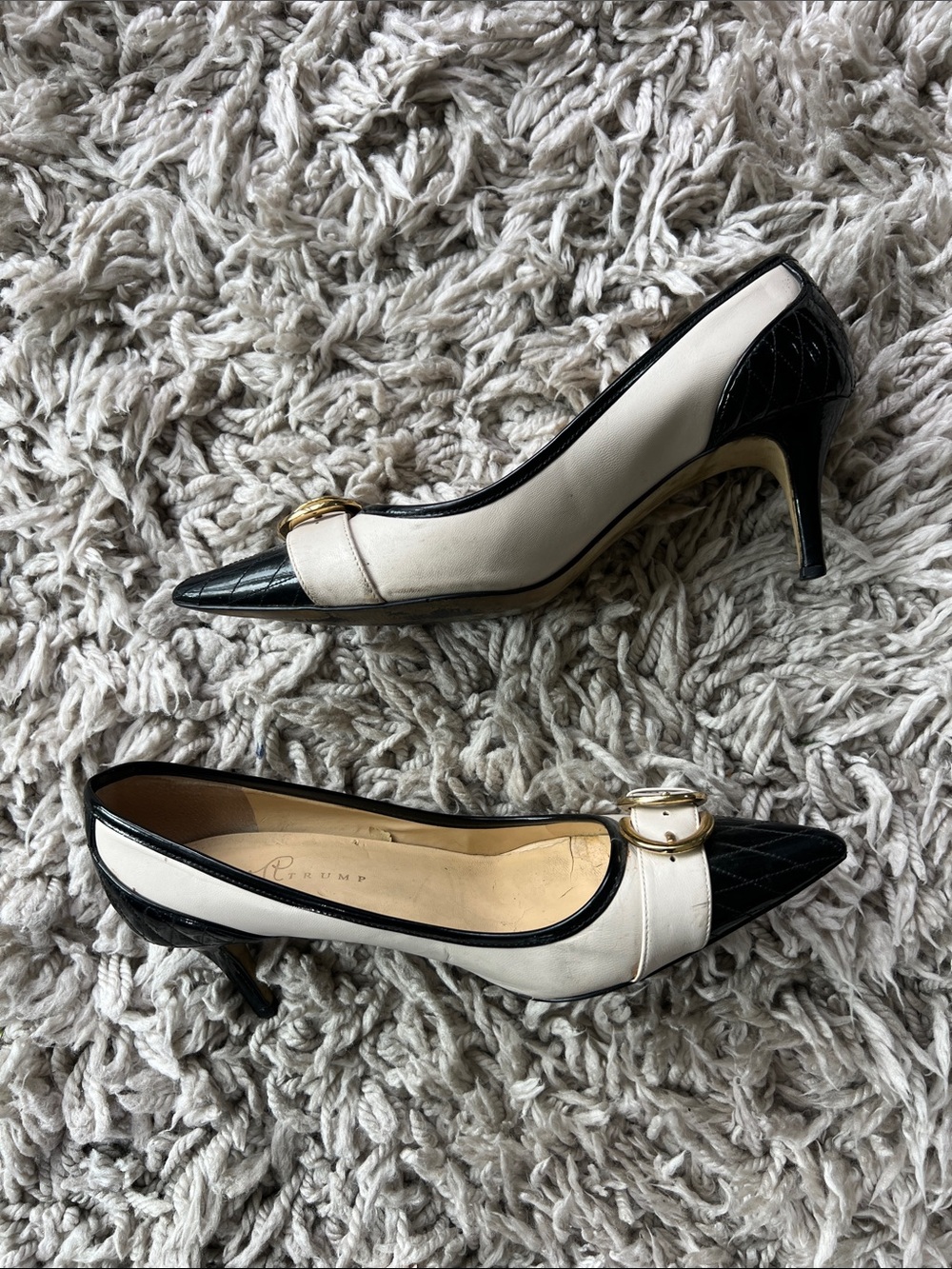 Ivanka Trump Black & White Cap Toe Pointed Kitten Heels Buckle Pumps Size 9